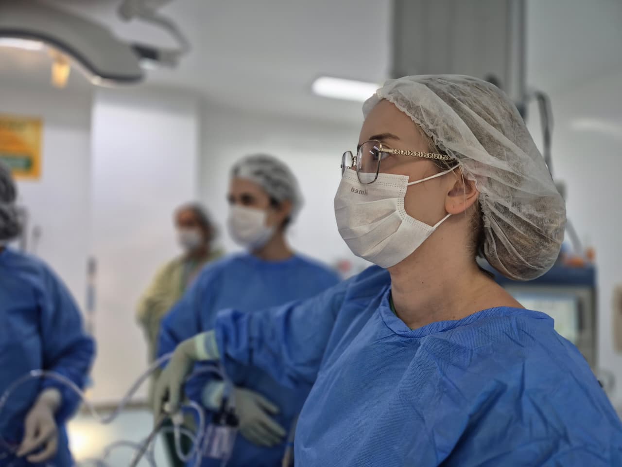 Dra. Luciana Câmara no bloco cirúrgico